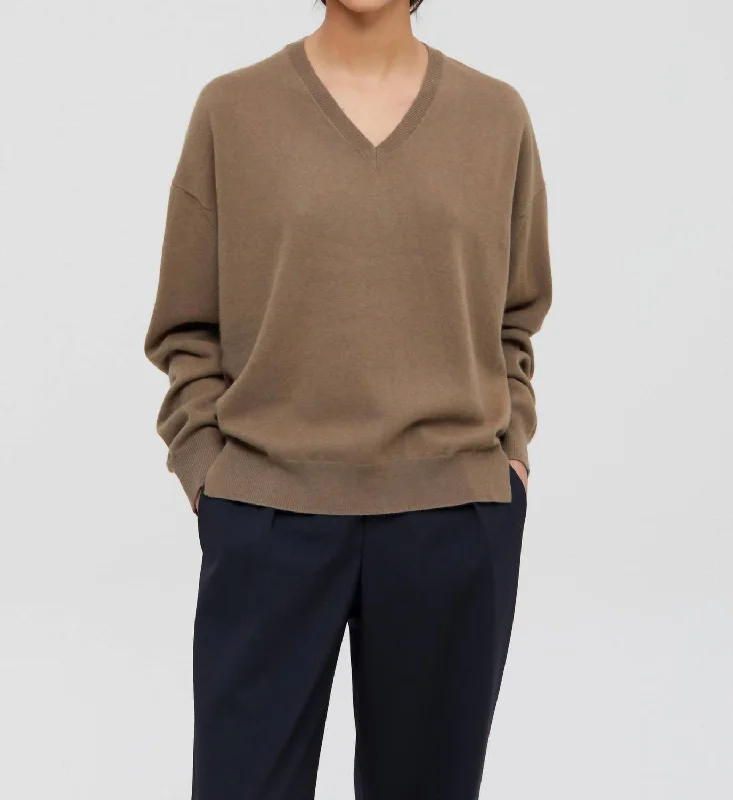 V-Neckline Sweater In Chocolate Chip