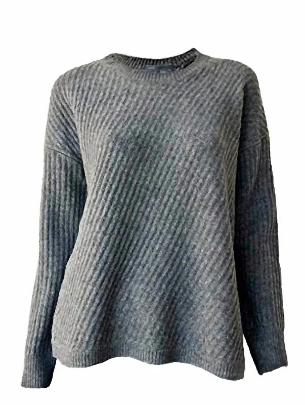 Women Side Slit Crew Neck Wool Knit Sweater In Gray